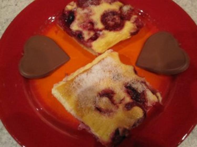 Beerenkuchen mit Schmandcreme - Rezept mit Bild - kochbar.de