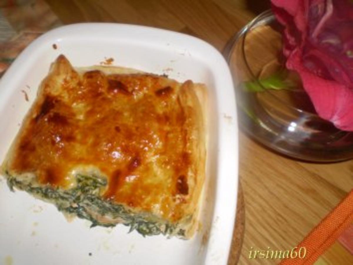 Blätterteigpastete mit Räucherlachs und Spinat - Rezept - kochbar.de Blätterteigpastete mit Räucherlachs und Spinat - Rezept - kochbar.de