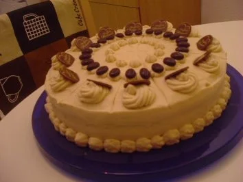 Rezept: TORTE: MOCCA-HASELNUSS-TORTE Bild Nr. 11 TORTE: MOCCA-HASELNUSS-TORTE - Rezept - Bild Nr. 11