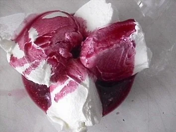 Rezept: Schichtjoghurt Bild Nr. 2 Schichtjoghurt - Rezept - Bild Nr. 2