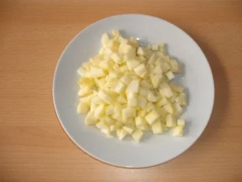 Paradiescreme mit Apfelstückchen auf Blätterteig - Rezept - Bild Nr. 3