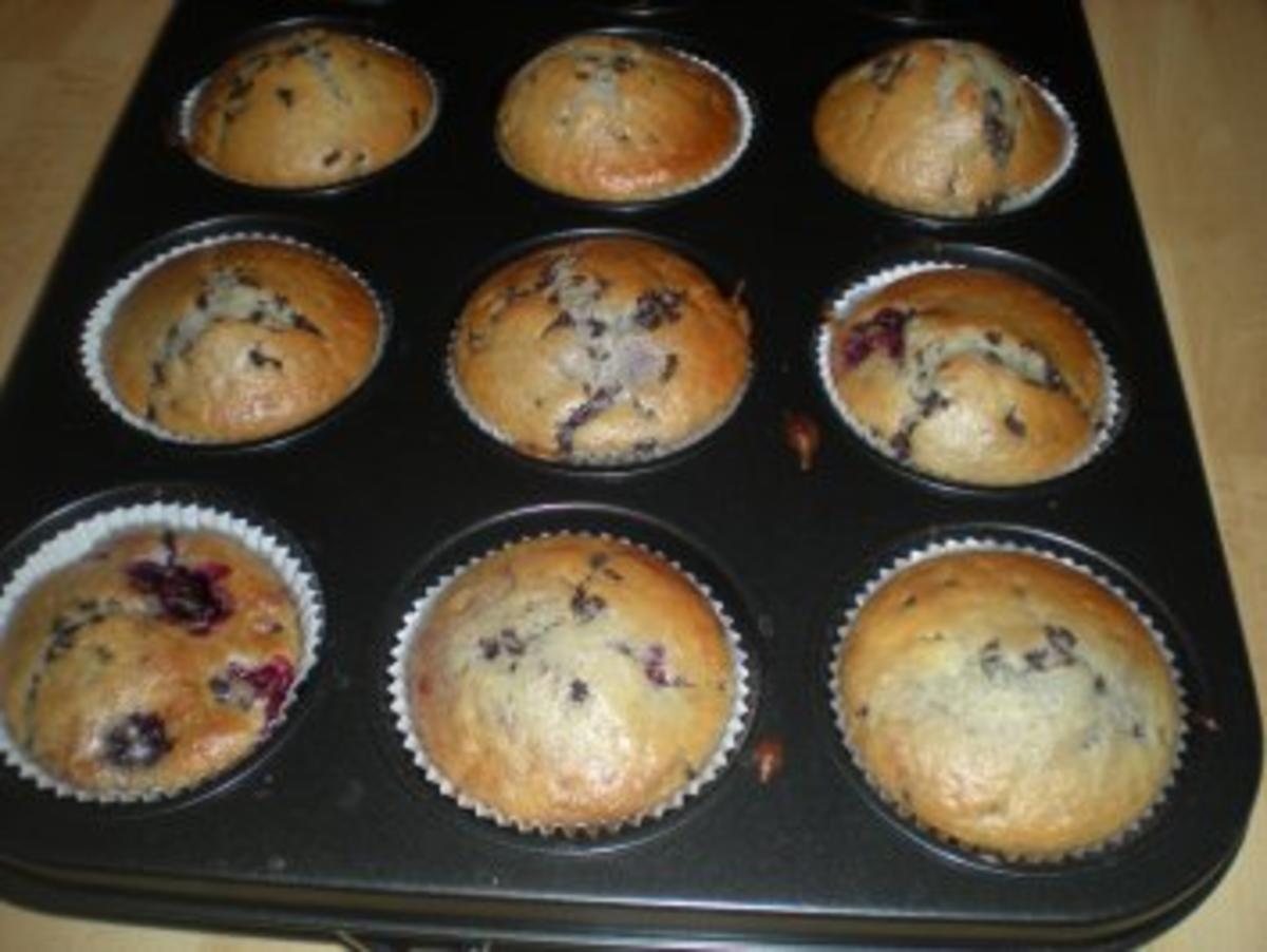 Valentinstags- Muffins ( Stracciatella- Beeren- Muffin) - Rezept - Bild Nr. 4