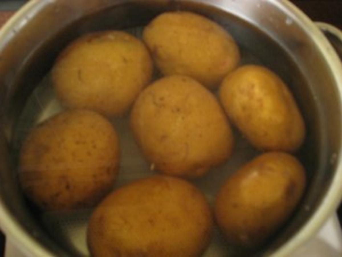 Kartoffeln - röllchen mit Speck und Sauerkraut. - Rezept - Bild Nr. 2