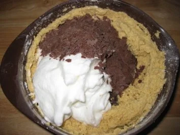 Rezept: Mein Schoko-Mandel Gugelhupf Bild Nr. 3 Mein Schoko-Mandel Gugelhupf - Rezept - Bild Nr. 3