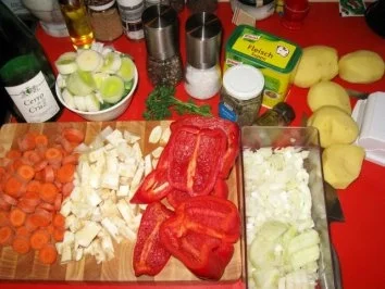 Rezept: Hähnchenschenkel-Catalanische Art Bild Nr. 4 Hähnchenschenkel-Catalanische Art - Rezept - Bild Nr. 4