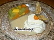 Früchtesülze tanzt mit einem Quark-Mascarponetörtchen auf einem Bananenfruchtspiegel - Rezept