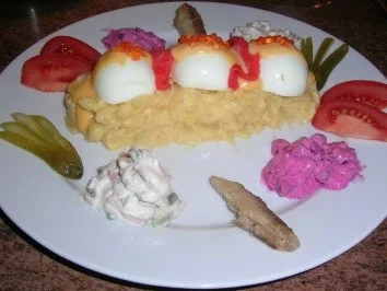 Rezept: Russenei - rheinische Art und der Klassiker aus den 60er Jahren - wir essen es eigentlich immer am Rosenmontag Bild Nr. 2 Russenei - rheinische Art und der Klassiker aus den 60er Jahren - wir essen es eigentlich immer am Rosenmontag - Rezept - Bild Nr. 2