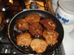 Rezept: Kartoffelküchle pikant Bild Nr. 2 Kartoffelküchle pikant - Rezept - Bild Nr. 2