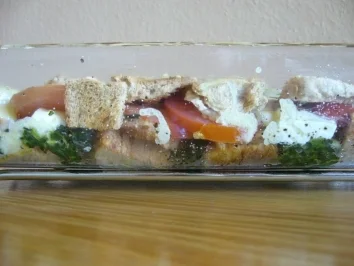 Rezept: Brotauflauf mit Spinat Brotauflauf mit Spinat - Rezept