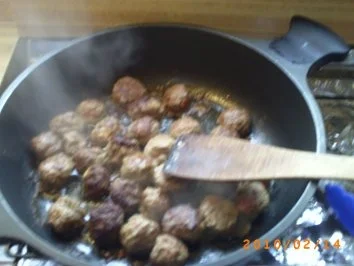 Hauptgericht: Hackklößchen auf Gemüse-Nudeln - Rezept - Bild Nr. 3