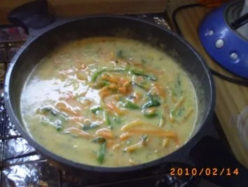 Hauptgericht: Hackklößchen auf Gemüse-Nudeln - Rezept - Bild Nr. 5