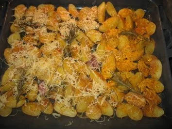 Rezept: Knusprige Ofenkartöffelchen Bild Nr. 2 Knusprige Ofenkartöffelchen - Rezept - Bild Nr. 2