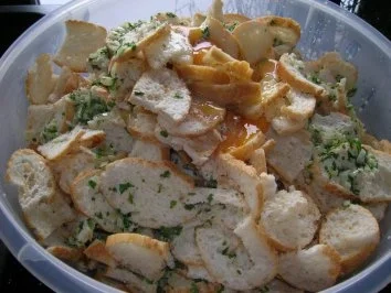 Rezept: Semmelknödel Bild Nr. 4 Semmelknödel - Rezept - Bild Nr. 4