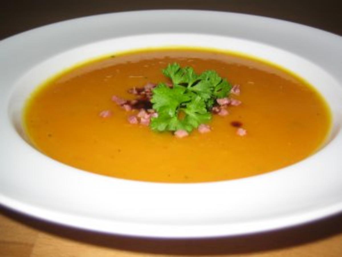 Kürbiscremesuppe mit Möhren - Rezept mit Bild - kochbar.de