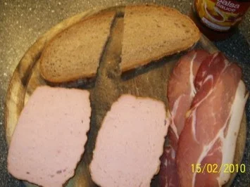 Rezept: kleiner Snack - Aus dem Backofen - Überbackenen Fleischkäse ♥ ♥ ♥ Bild Nr. 2 kleiner Snack - Aus dem Backofen - Überbackenen Fleischkäse ♥ ♥ ♥ - Rezept - Bild Nr. 2