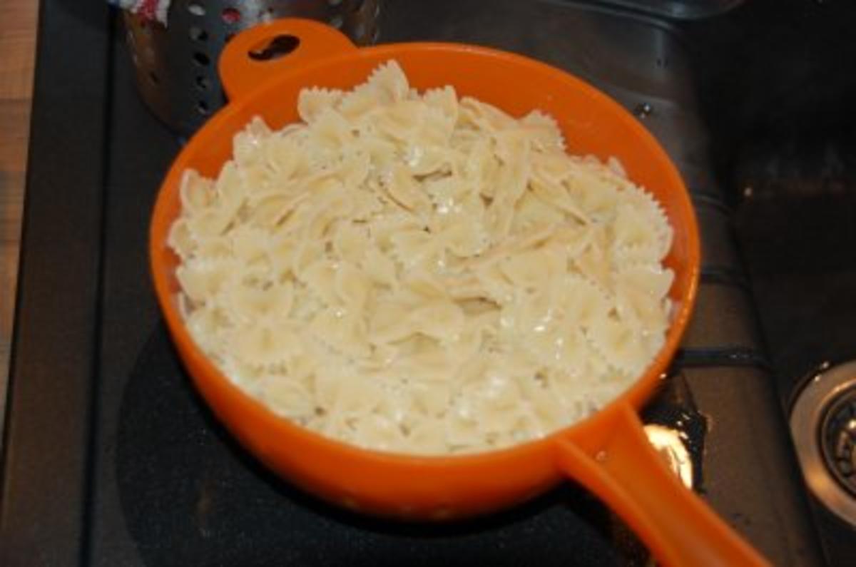 Nudelsalat mit Käse und Schinken - Rezept - Bild Nr. 3