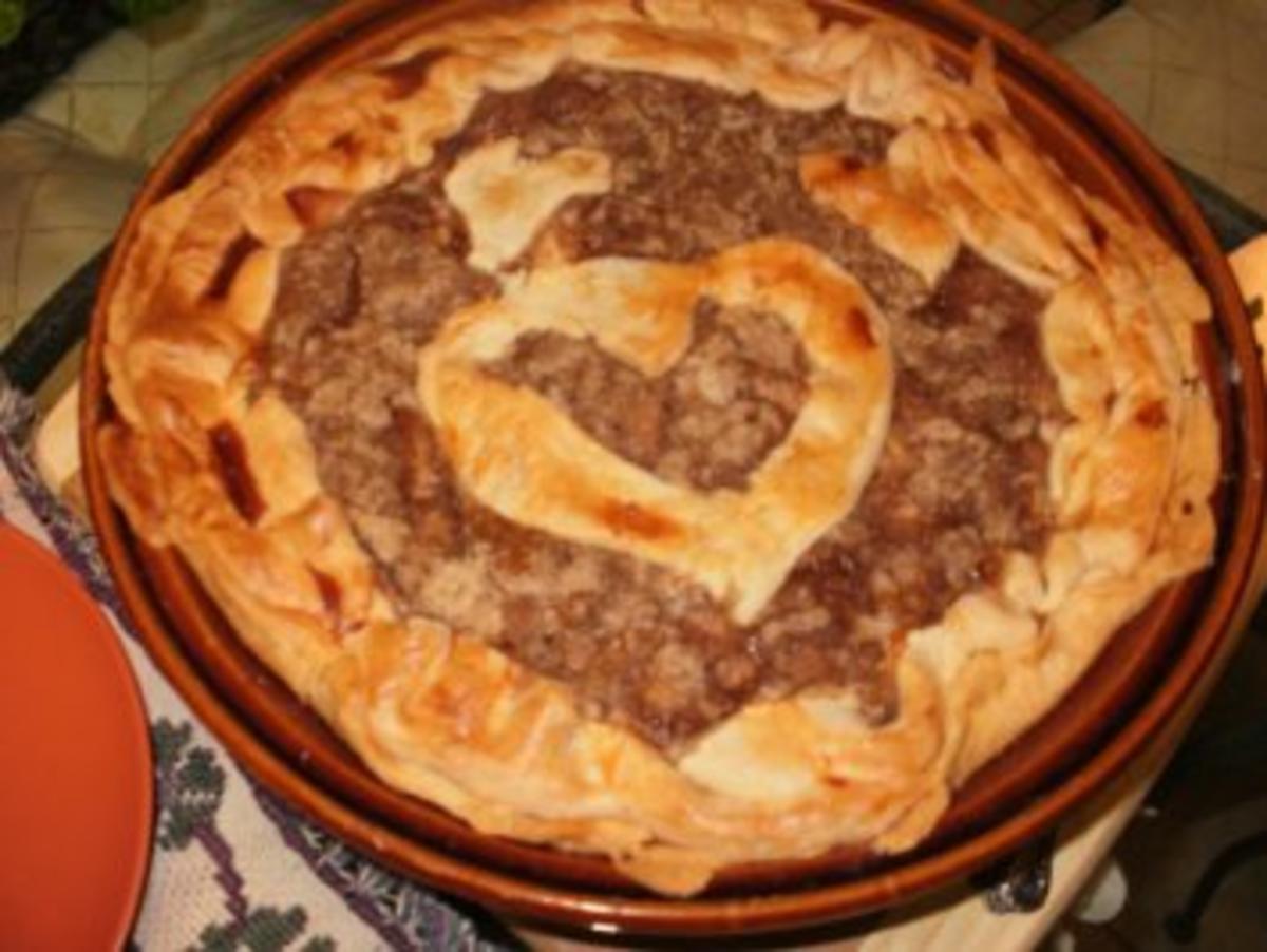 Bilder für Pie- Birnen Pie von Louisiana - Echt Amerikanisch mit Birnen und Gewuerzen in einer Piekruste - Rezept