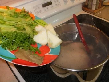 Suppe - Spargel, Gemuese und Spaetzle,  Huenersuppe selbst gemacht -  mit Spaetzel, Schinken oder Huehnerfleisch mit Gemuese - Rezept - Bild Nr. 3