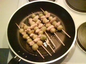 Geflügel: Hähnchen-Rosenkohlspieße mit schwarzem Thailändischen Klebreis - Rezept - Bild Nr. 8