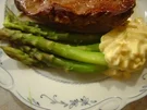 Grüner Spargel mit feiner Eiercreme (nicht so schwer wie Hollandaise) - Rezept