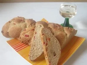 Rezept: Paprika-Dinkel-Walnuss-Zopf Paprika-Dinkel-Walnuss-Zopf - Rezept