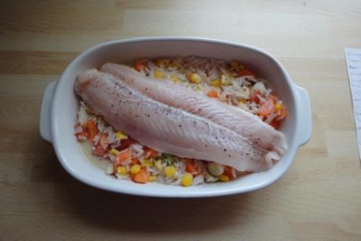 Bilder für Was macht der Fisch auf dem Gemüse??? - Rezept