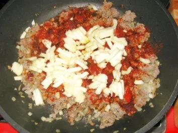 Rezept: Hacksoße zu Nudelkranz (siehe KB ) Bild Nr. 4 Hacksoße zu Nudelkranz (siehe KB ) - Rezept - Bild Nr. 4