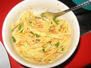 Rösti mit Schmelzkäse, Frühstückspeck u. Tomaten - Rezept - Bild Nr. 3