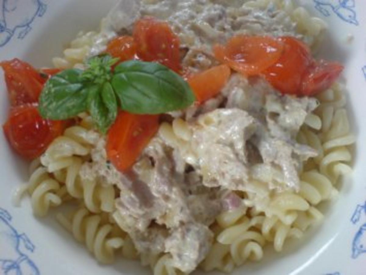 Nudeln mit Thunfischsoße - Rezept - Bild Nr. 9