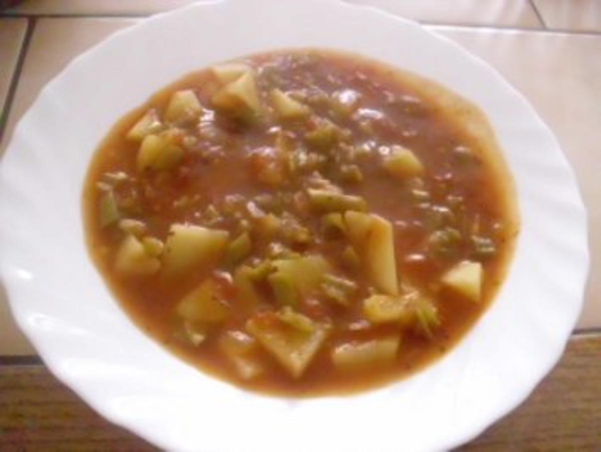 Bohnen-Tomaten-Suppe - Rezept