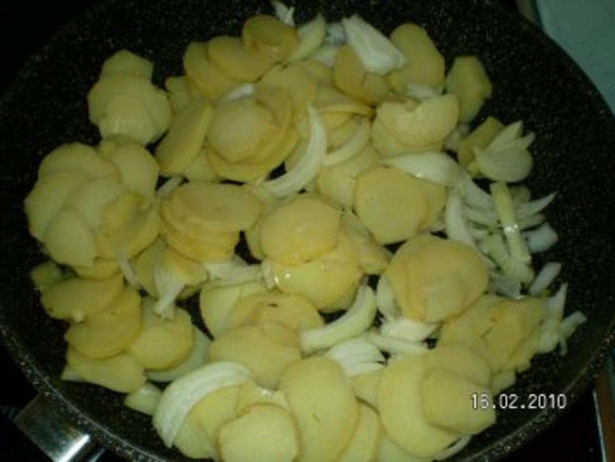 Bratkartoffeln mit Spiegelei - Rezept - Bild Nr. 2