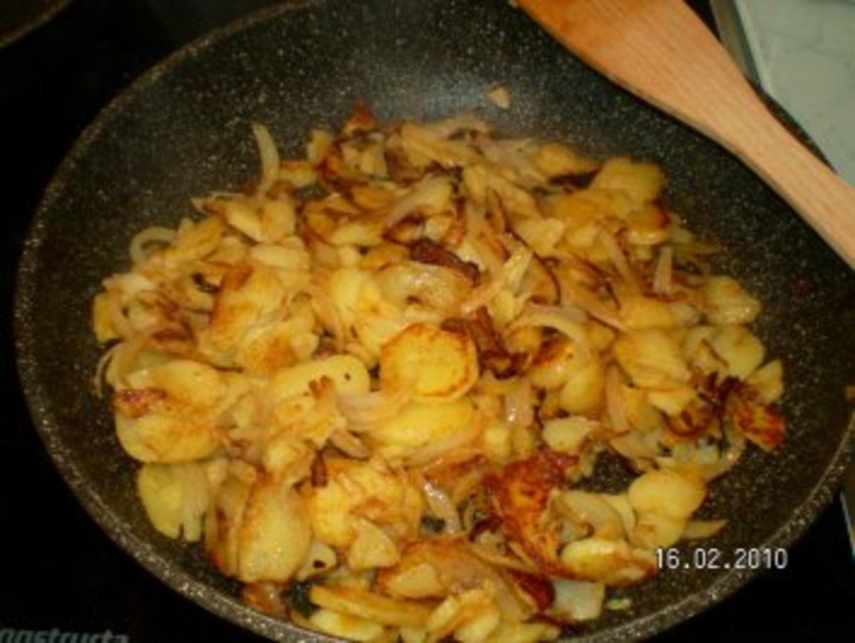 Bratkartoffeln mit Spiegelei - Rezept - Bild Nr. 3
