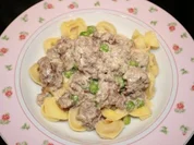Tortellini mit Hack-Käse-Sosse - Rezept
