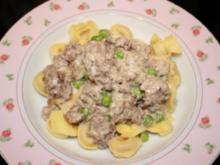 Tortellini mit Hack-Käse-Sosse - Rezept