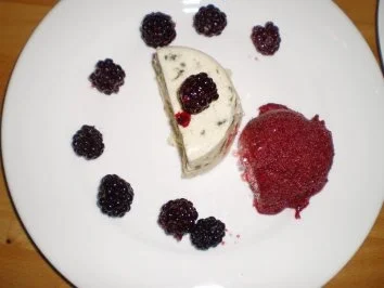 Parfait mit Pistazien und Quittensirup - Rezept - Bild Nr. 2