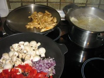 Rezept: Gratinierte Hähnchen-Nudeln Bild Nr. 5 Gratinierte Hähnchen-Nudeln - Rezept - Bild Nr. 5