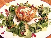 Rezept: Kartoffelkörbchen mit Paprikakompott und Feldsalat Kartoffelkörbchen mit Paprikakompott und Feldsalat - Rezept