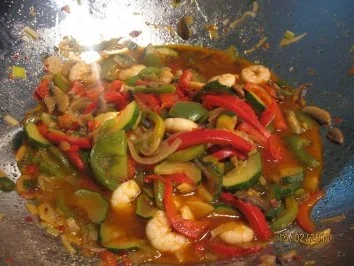 Gemüse-Wok mit Garnelen - Rezept - Bild Nr. 15