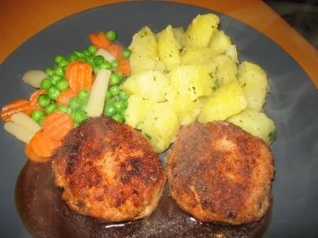 Rezept: Saftige Hähnchenfrikadellen Bild Nr. 2 Saftige Hähnchenfrikadellen - Rezept - Bild Nr. 2