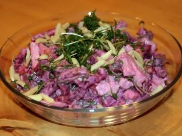 Salat aus Roter Bete und Apfel - Rezept