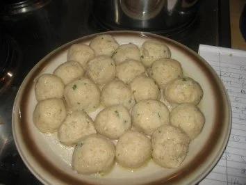 Rezept: Suppe: Lisa's Markklößchen Suppe Bild Nr. 11 Suppe: Lisa's Markklößchen Suppe - Rezept - Bild Nr. 11