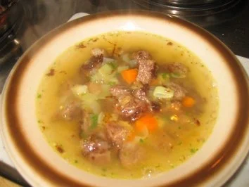 Suppe: Geröstetes Rindfleisch Süppchen! - Rezept