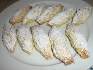 Rezept: Kokos Kipferl Kokos Kipferl - Rezept