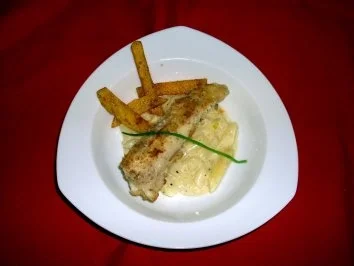 Seeteufel auf  Spargelragout mit Kartoffelsticks - Rezept