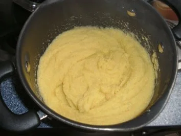 Rezept: überbackene Polentaplätzchen Bild Nr. 2 überbackene Polentaplätzchen - Rezept - Bild Nr. 2