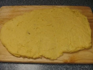 Rezept: überbackene Polentaplätzchen Bild Nr. 3 überbackene Polentaplätzchen - Rezept - Bild Nr. 3