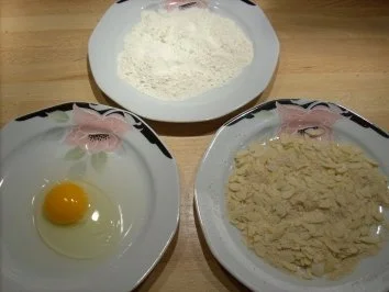 Rezept: Putenschnitzel in Mandelhülle an Aprikosen-Curry-Sauce Bild Nr. 5 Putenschnitzel in Mandelhülle an Aprikosen-Curry-Sauce - Rezept - Bild Nr. 5