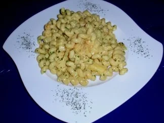 Nudeln tauchen in Tiefseegarnelen-Sahne-Ananas-Curry-Soße - Rezept - Bild Nr. 8