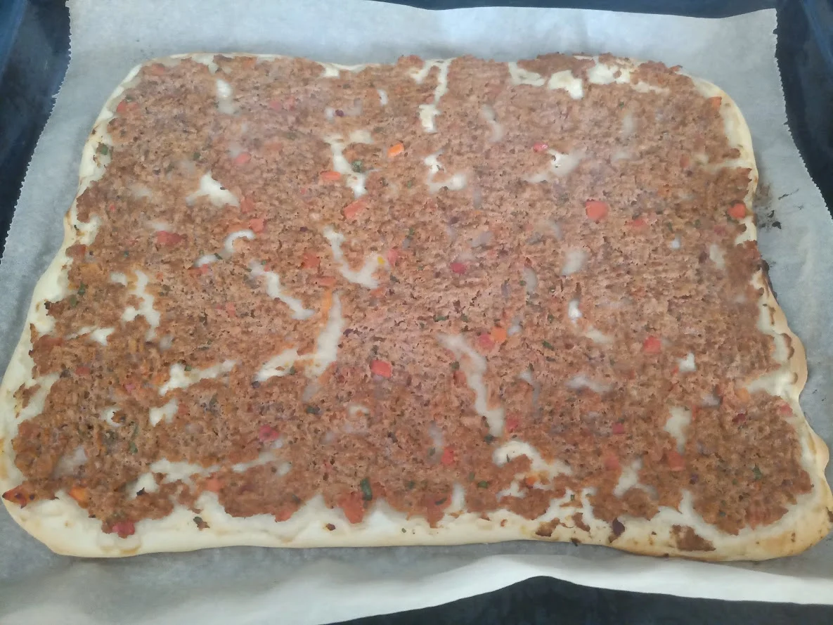 Rezept: Türkische Pizza Lahmacun Bild Nr. 10 Türkische Pizza Lahmacun - Rezept - Bild Nr. 10
