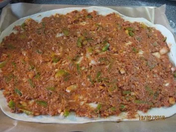Rezept: Türkische Pizza Lahmacun Bild Nr. 5 Türkische Pizza Lahmacun - Rezept - Bild Nr. 5
